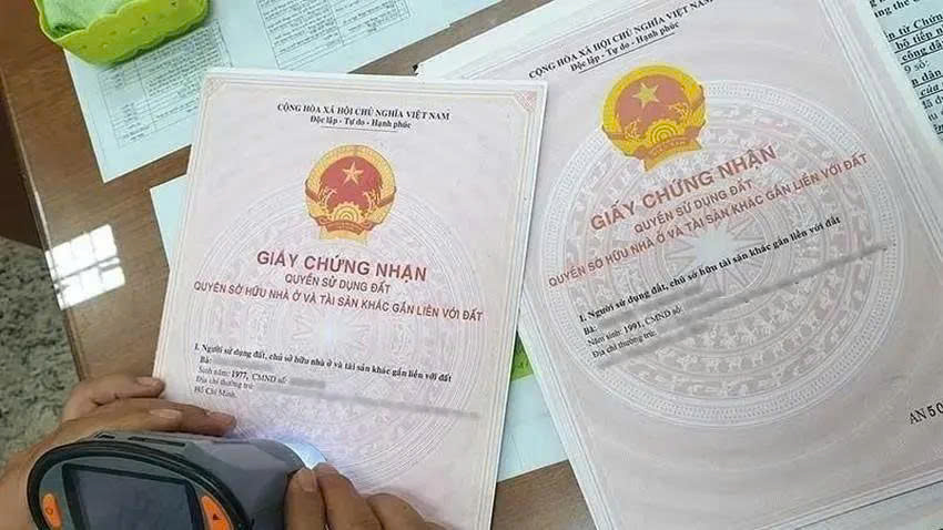 Có được cầm sổ hồng tại tiệm cầm đồ?