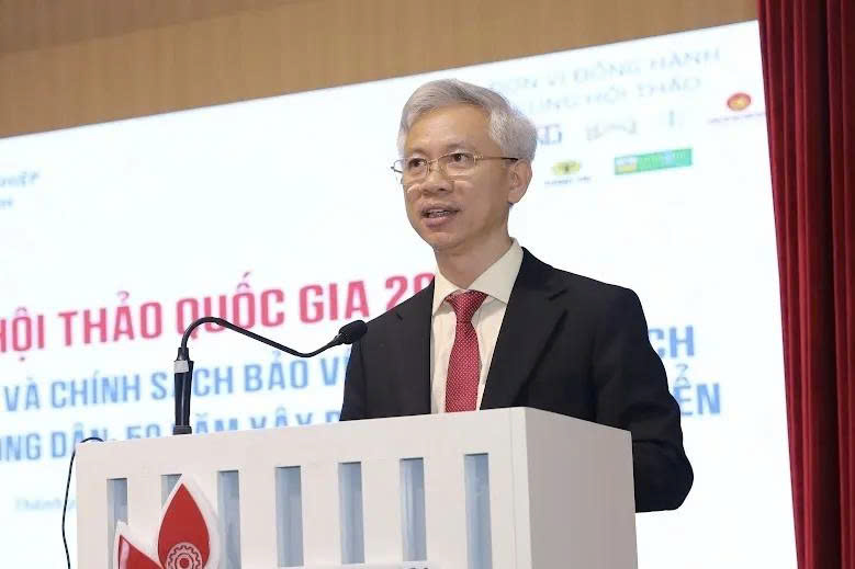 Công chứng trong giao dịch nhà đất: Vấn đề không phải giữ hay bỏ mà là cải tiến