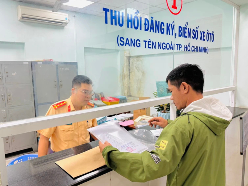 6 trường hợp phải đổi chứng nhận đăng ký xe, biển số từ 1-1-2025